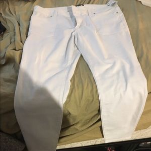 Forever 21 skinny w tag size 18
