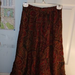 LONG TAPESTRY SKIRT