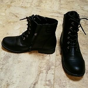 Forever combat boots