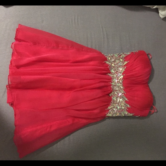 Homecoming dress - Picture 1 of 6