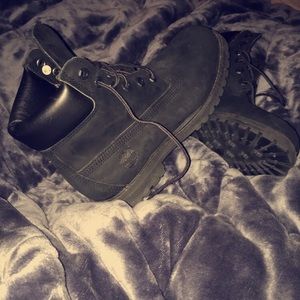 Black Timberland Boots