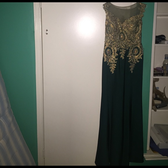 Prom dress - Picture 4 of 4