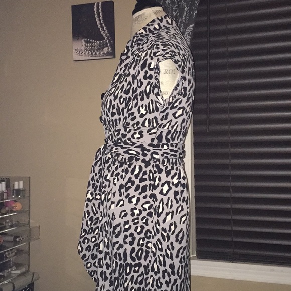 INC Leopard Button Stretch Dress - S - Picture 4 of 5