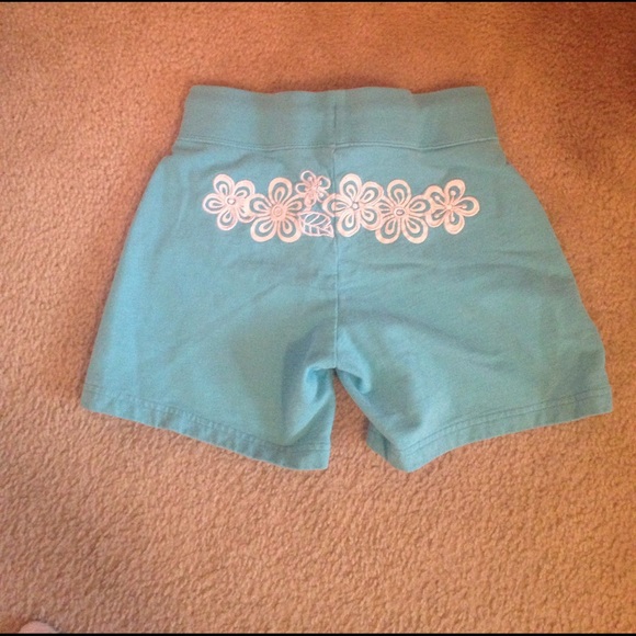 Girls baby blue comfy shorts. - Picture 3 of 4