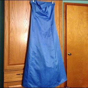 Floor length dress strapless