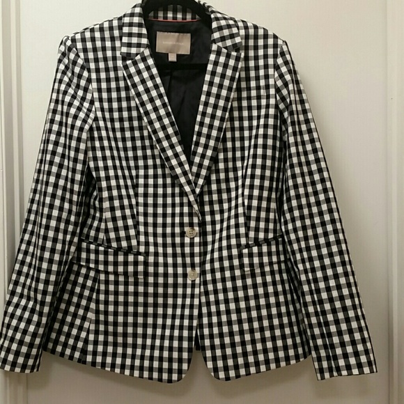 Banana Republic Jackets & Blazers - Banana Republic Black & White Check Blazer Size 14