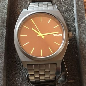 NIXON WATCH