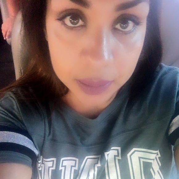 Meet your Posher, Liza - Picture 1 of 1