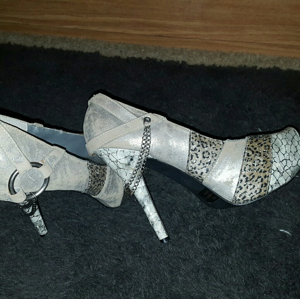 Cute heels
