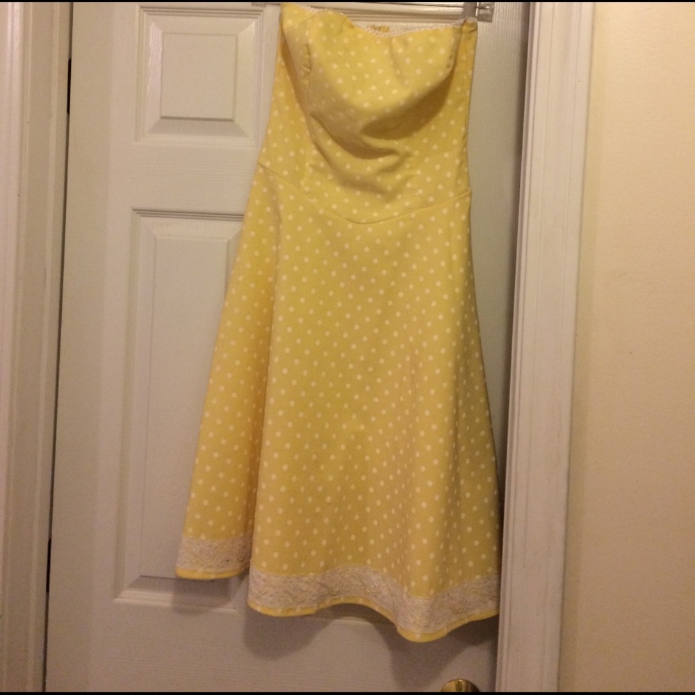 Adorable polka dotted dress