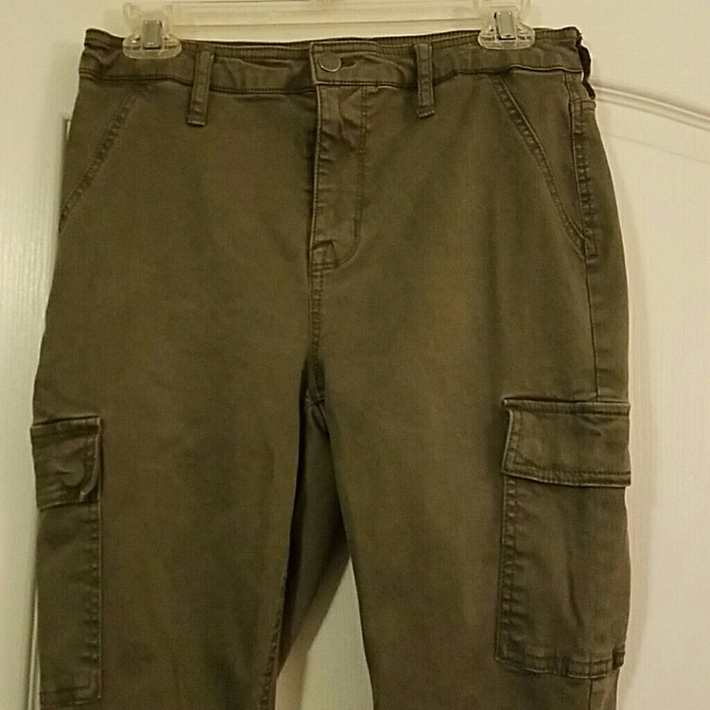 Olive Green Cargo Jegging