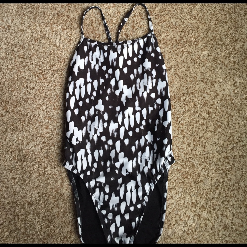 Jolyn swimsuit