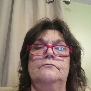 Meet your Posher, Debra