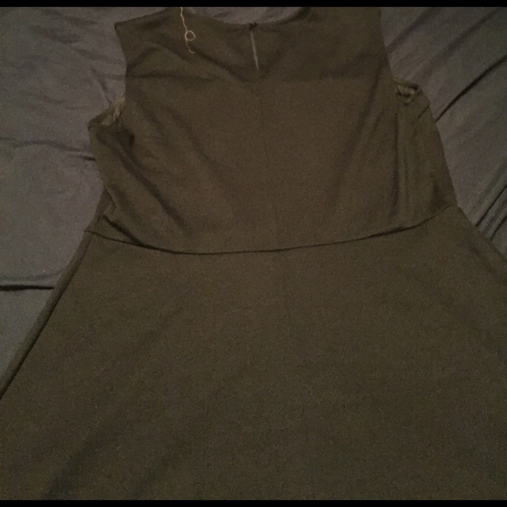 Dress - Picture 2 of 2