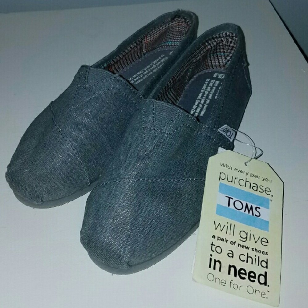Women's TOMS
