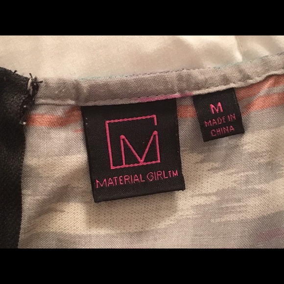 Dress - Picture 8 of 8