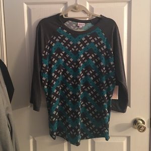 Lularoe Randy t shirt