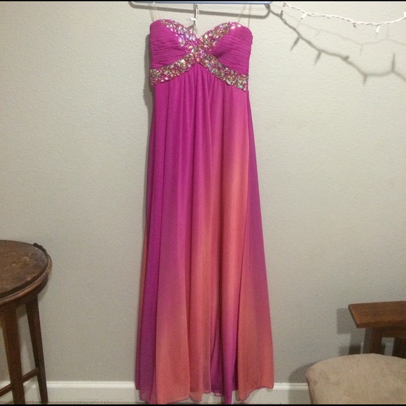 Prom Dress - Picture 1 of 4