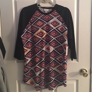 Lularoe Randy t shirt