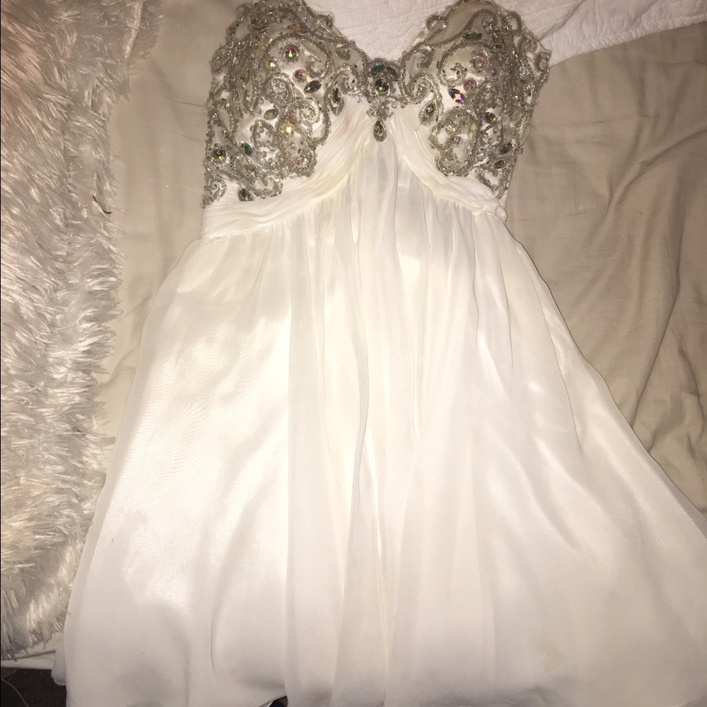 Dave & johnny white homecoming dress