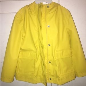 Yellow gap raincoat