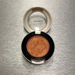 MAC Eyeshadow - Firespot (veluxe pearl)