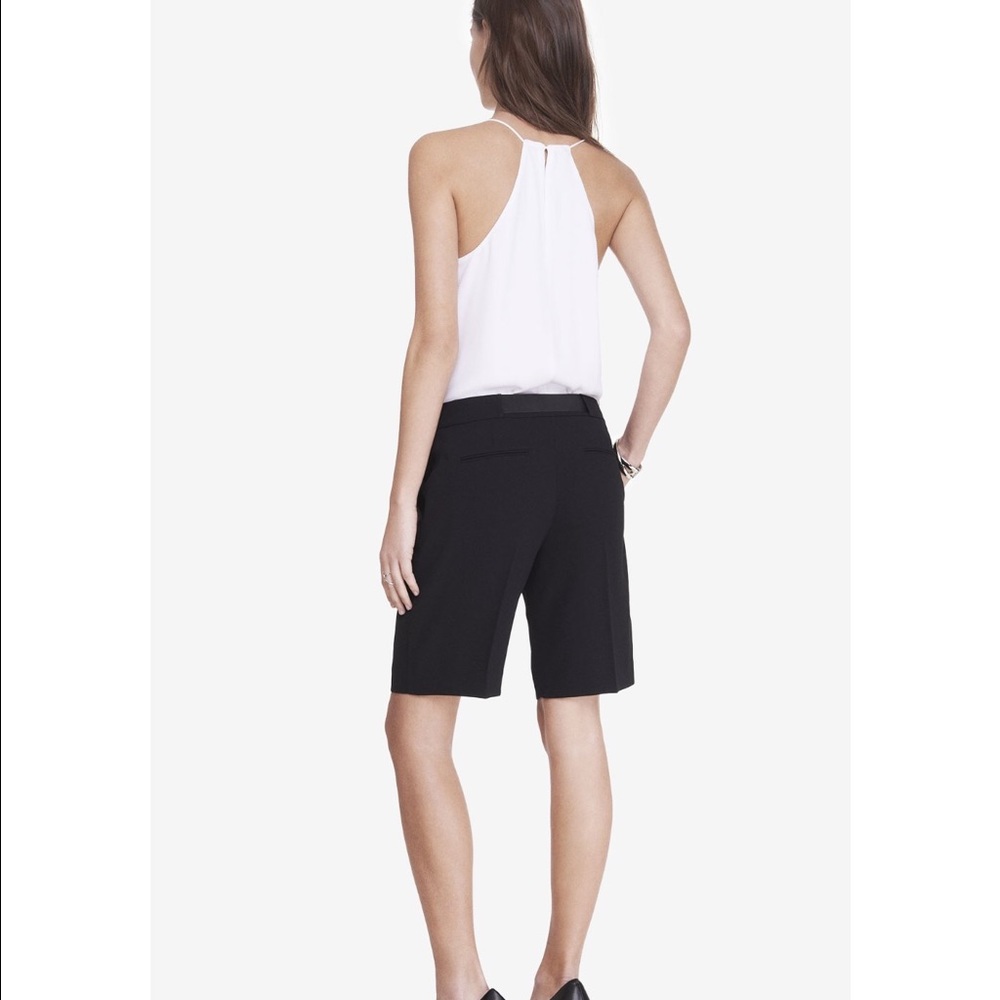 EXPRESS editor Bermuda shorts