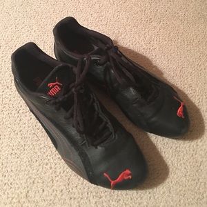 Cool Puma racing sneakers