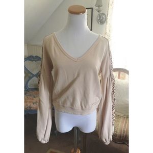 FREE PEOPLE embroidered sweatshirt