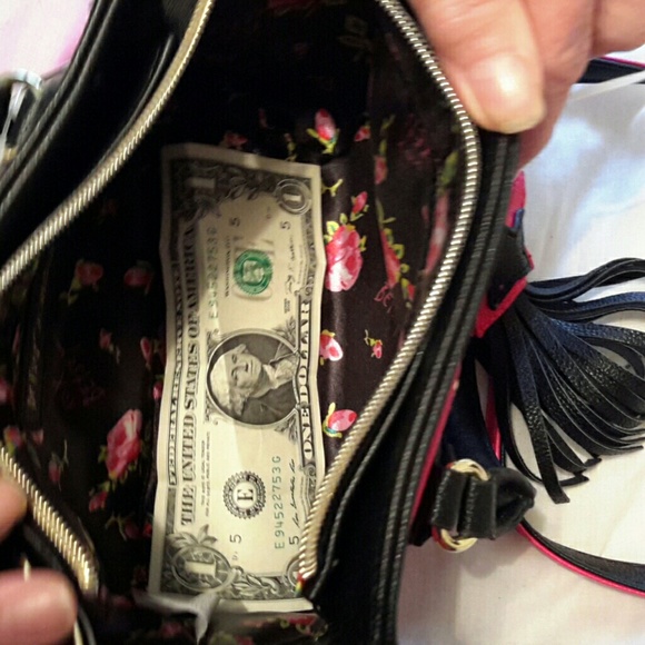 Hold Betsey johnson mini satchel with star fob NWT - Picture 6 of 6