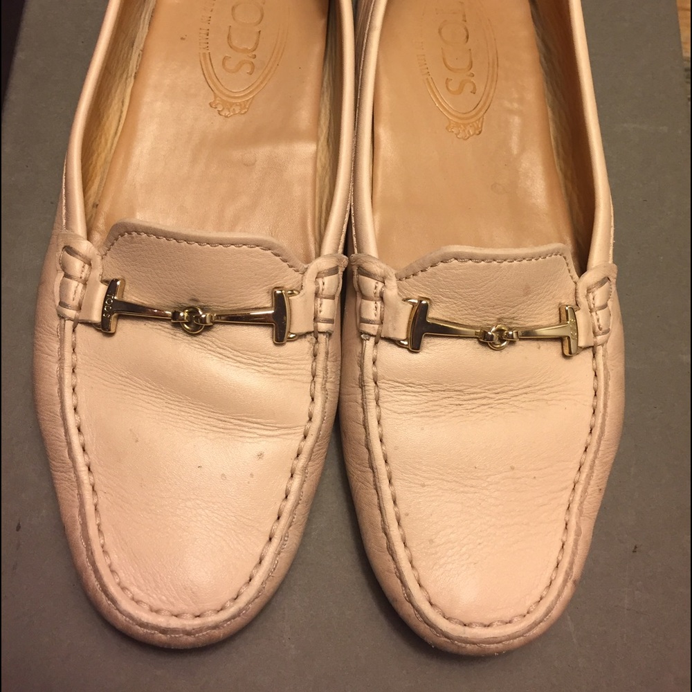 Tod's classic leather loafers