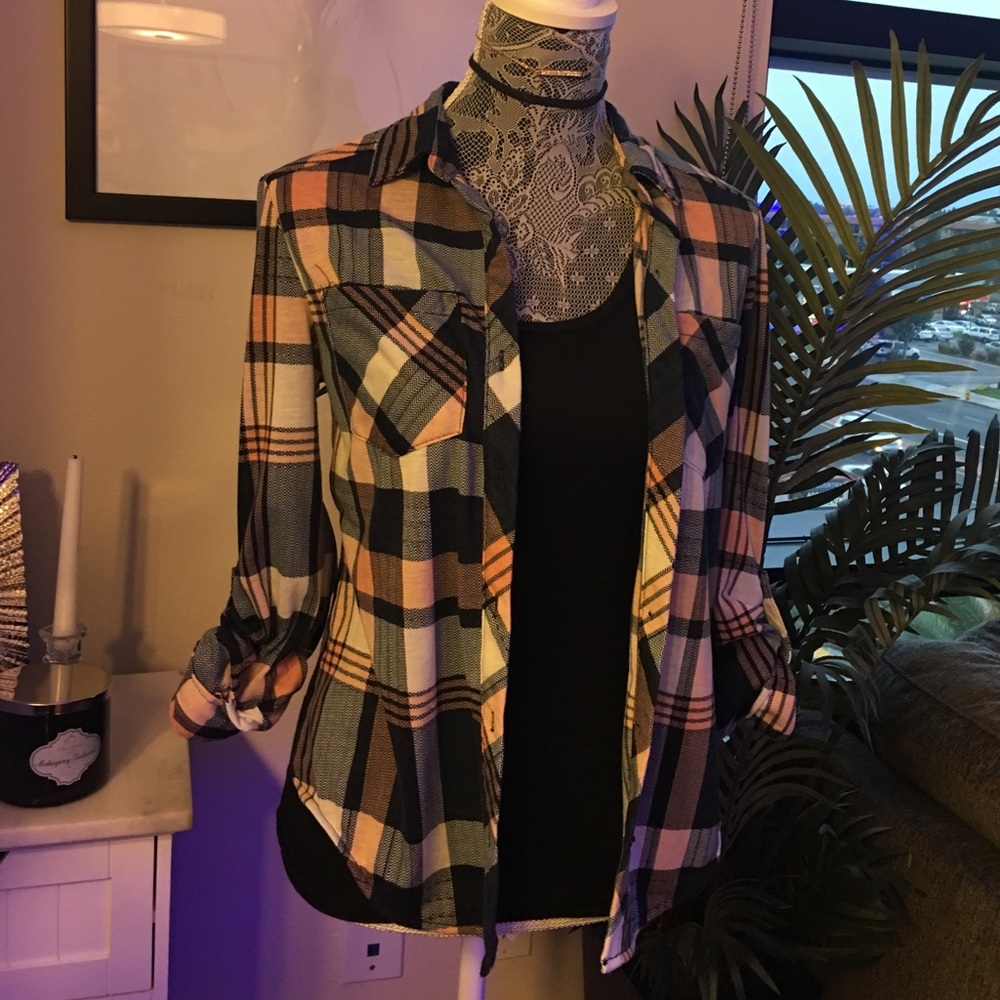 Flannel 💕 - Picture 4 of 4
