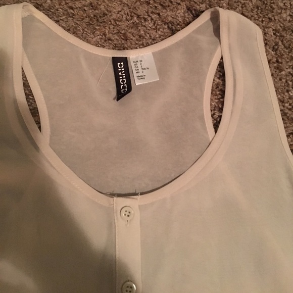 Nwot grey chiffon H&M S/L Top - Picture 3 of 5