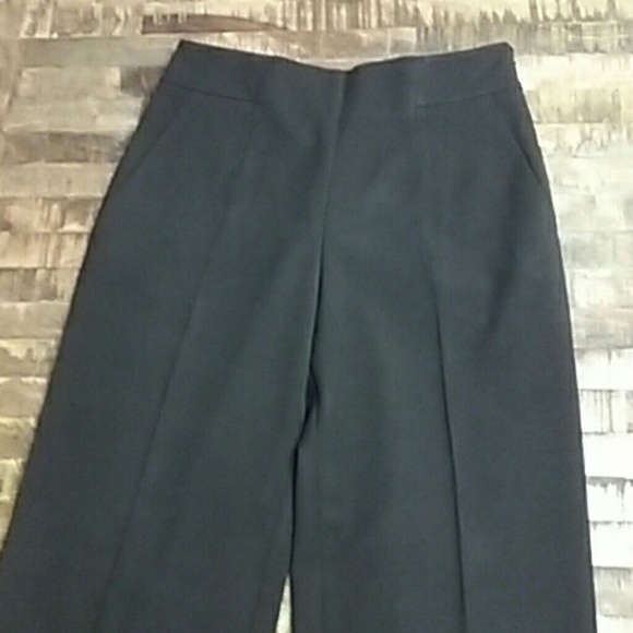 SOLD! SOLD! - Picture 2 of 4