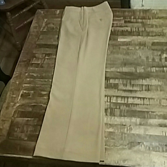 SOLD! SOLD! - Picture 3 of 4