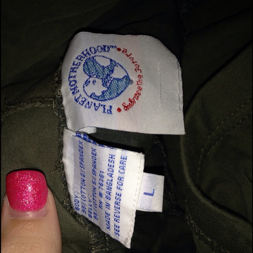 Planet Motherhood capris. - Picture 3 of 4