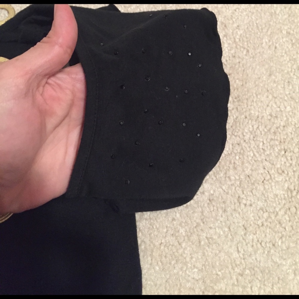 3/$25 Black stretch double V top from The Limited - Picture 4 of 5