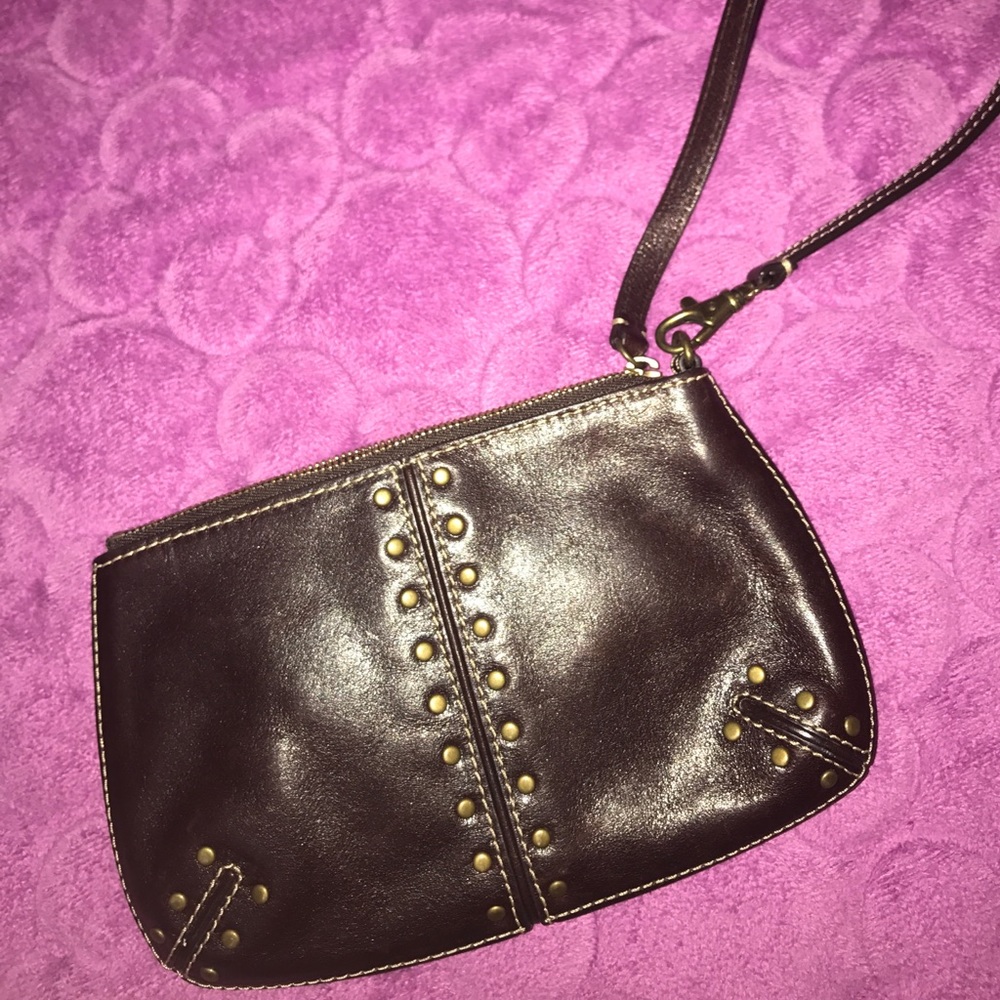 Brown leather michael kors wristlet
