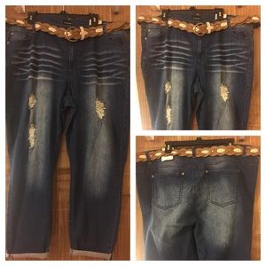 Women's 24W Distressed NWT Dark Wash Jeans skinny