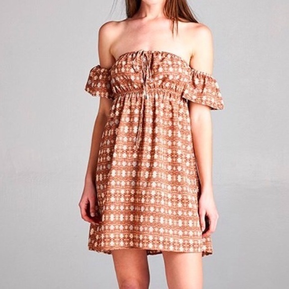 Dresses & Skirts - Bohemian off shoulder dress