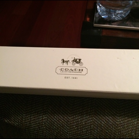 ? FLASH SALE ?Authentic Coach watch main image 6