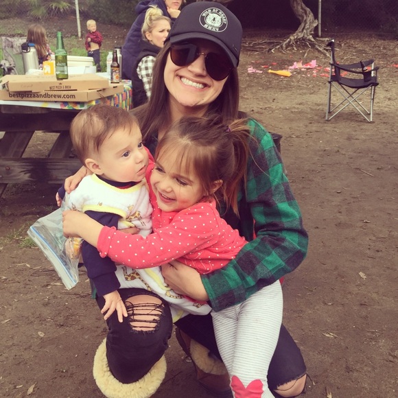 Meet your Posher, Lacee - Picture 1 of 1