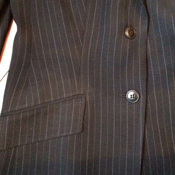 Like New Ann Taylor Loft Rayon and Wool Blazer sz0 - Picture 3 of 4