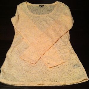 ⭐️ Lace long sleeved tee ⭐️