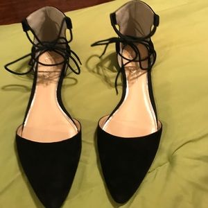 Jesica Simpson black sued flats