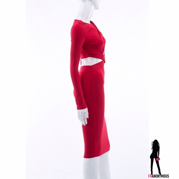 Red Long Sleeve Cut Out Body-con Dress - Picture 2 of 3