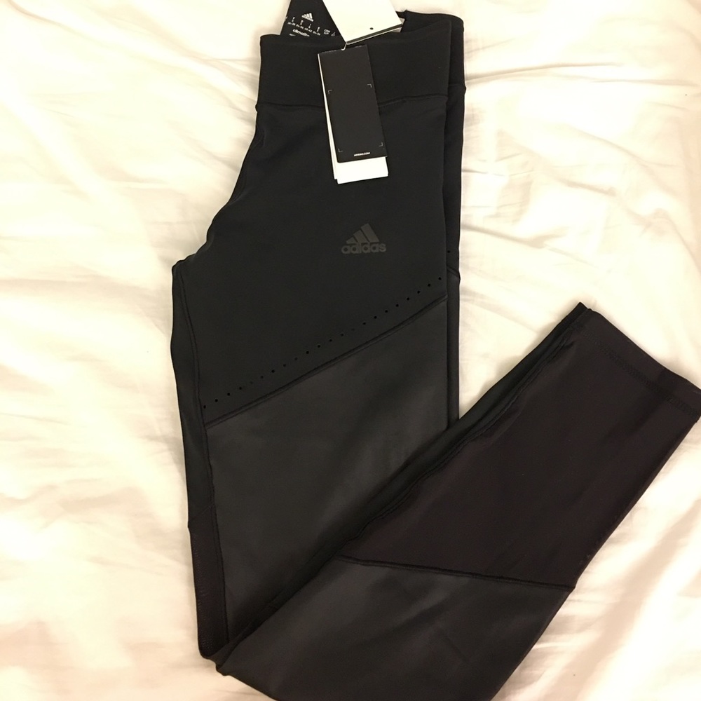 Adidas Avenue A black sports leggings/tights