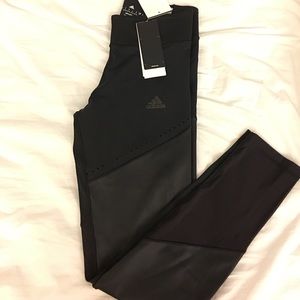 Adidas Avenue A black sports leggings/tights
