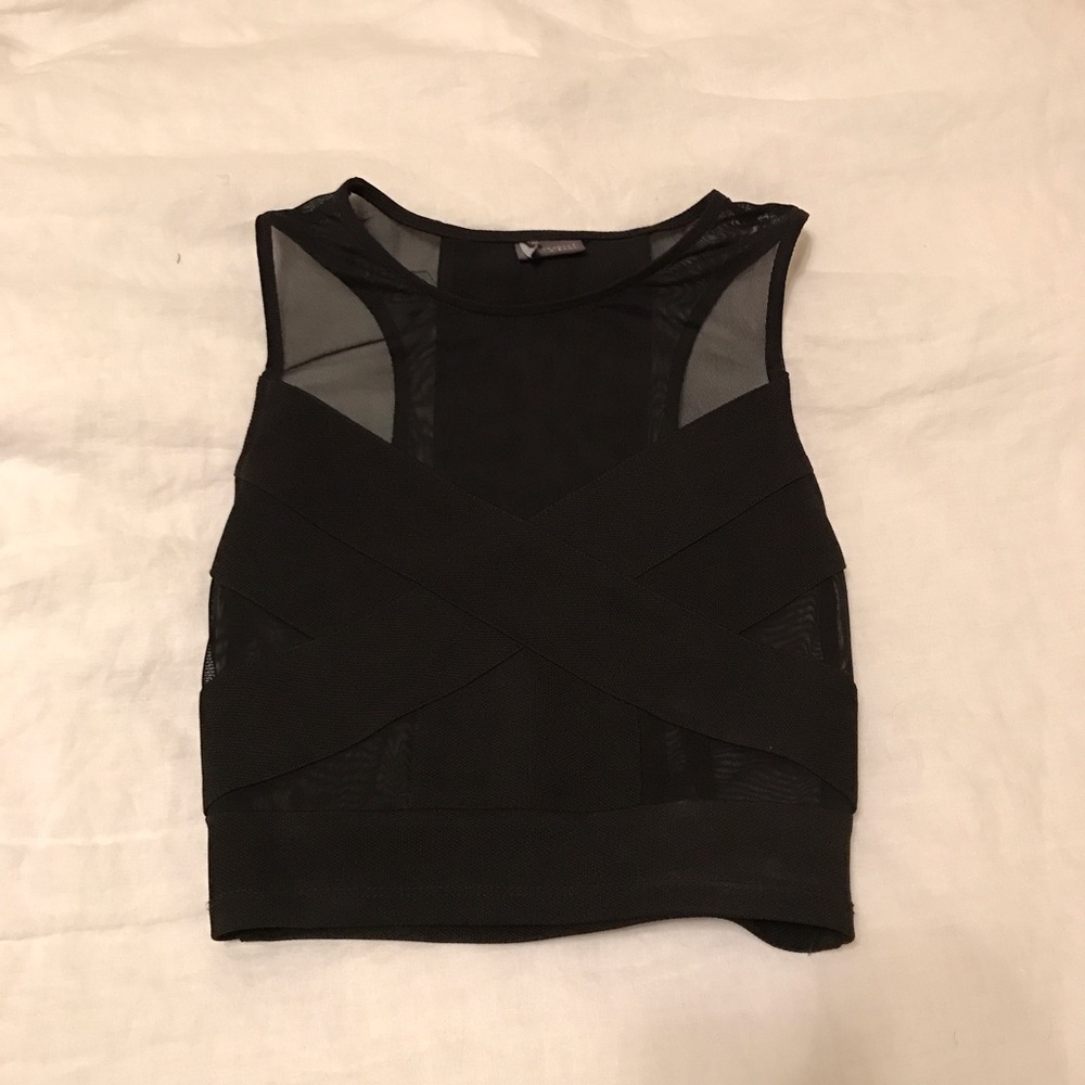 Crop top