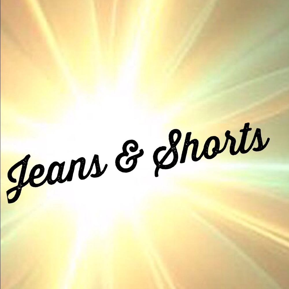 Jeans & Shorts Below🦋